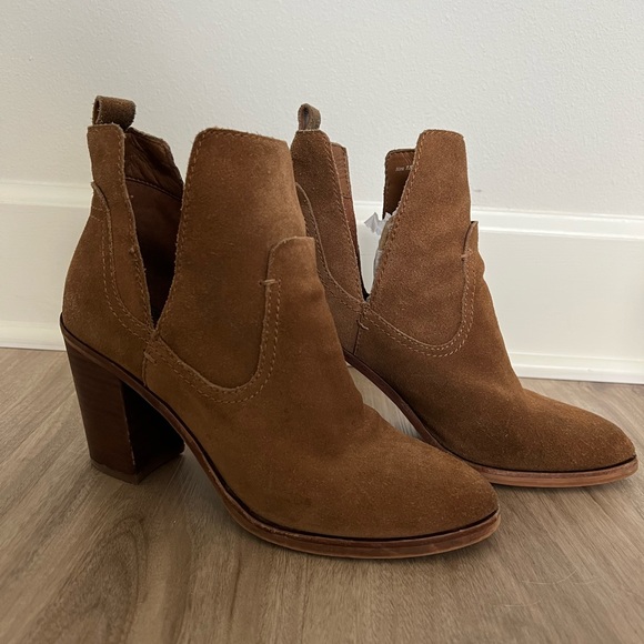 Dolce Vita Booties - Picture 2 of 5